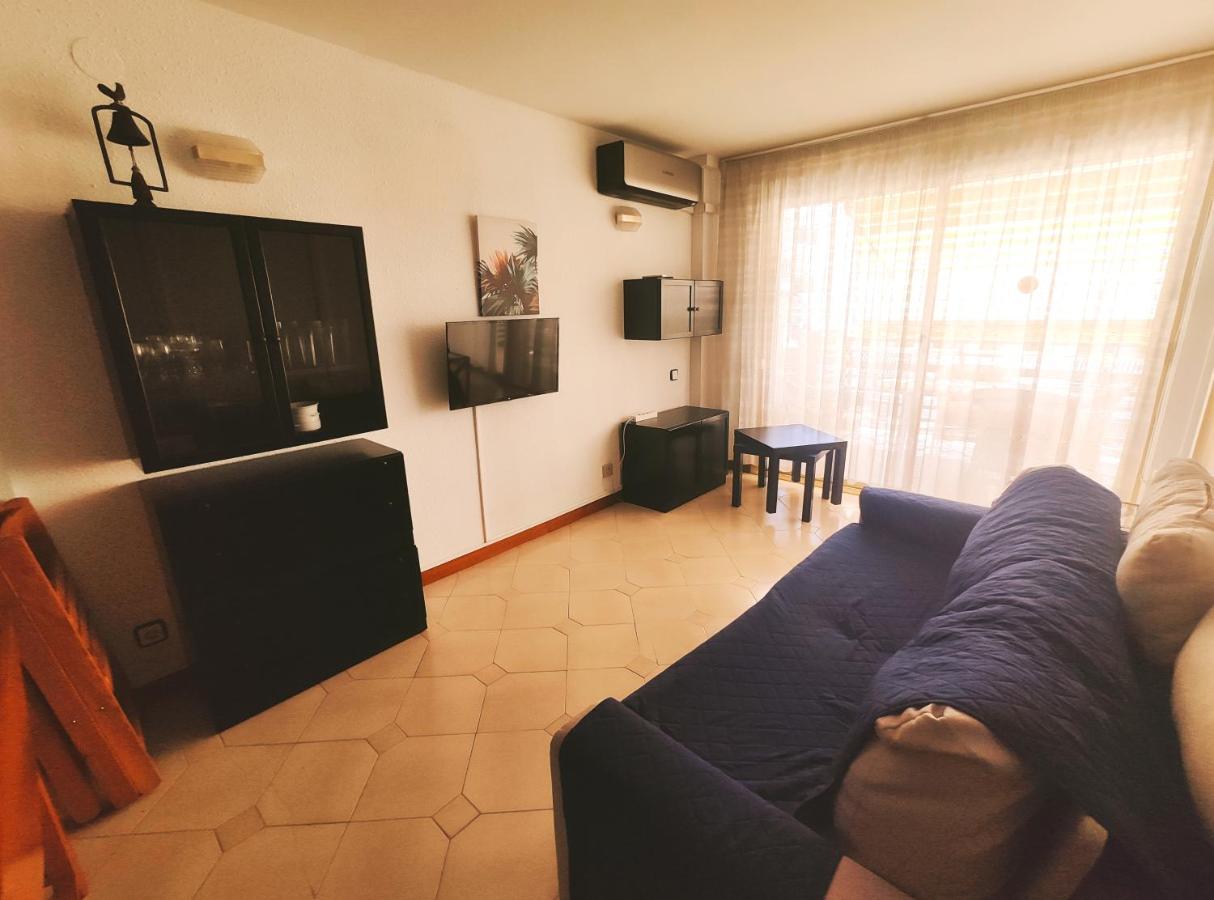 Appartamento Novelty I Salou Esterno foto